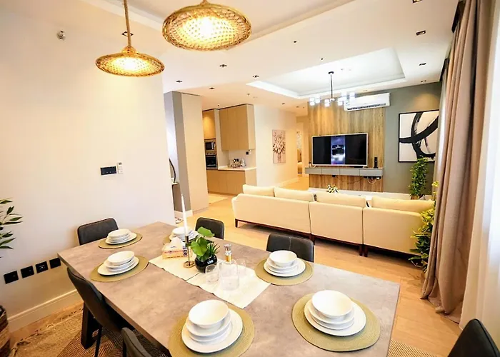 Darat Safa Luxury Smart Apartment